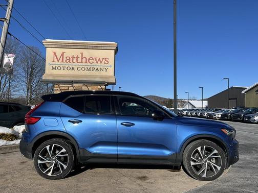 2019 Volvo XC40 T5 R-Design