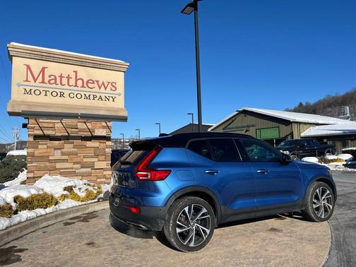 2019 Volvo XC40 T5 R-Design