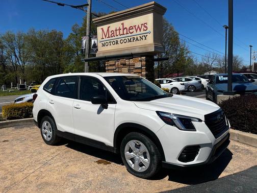 Crystal White Pearl 2023 Subaru Forester Limited