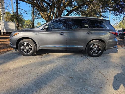2017 INFINITI QX60 Base