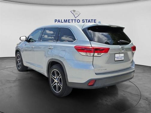 Gray 2018 Toyota Highlander LE Plus