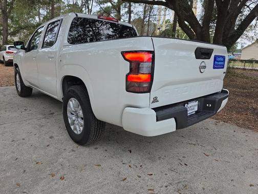 2022 Nissan Frontier S