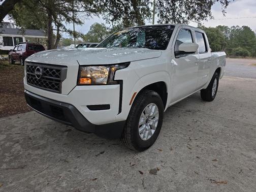 2022 Nissan Frontier S