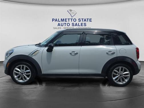 White 2014 MINI Countryman Cooper