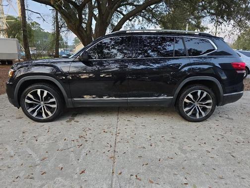 2019 Volkswagen Atlas 3.6L SEL Premium