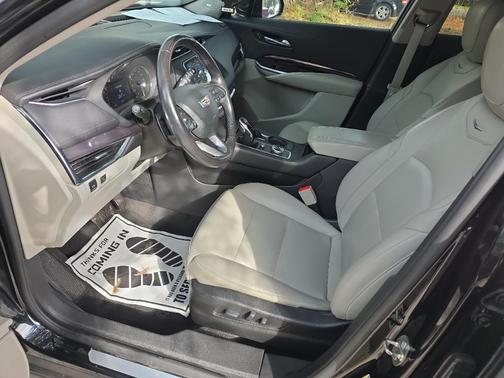 2020 Cadillac XT4 Luxury