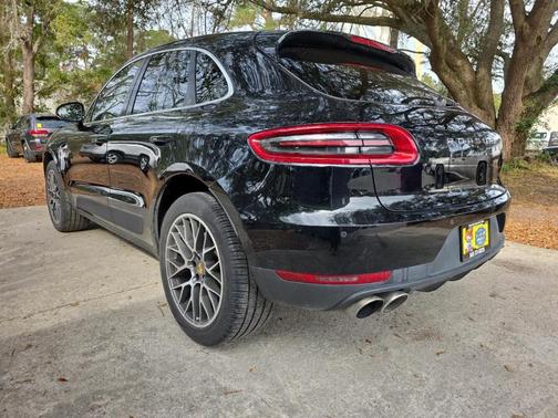 2017 Porsche Macan S