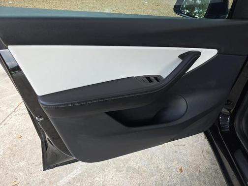 2020 Tesla Model Y Performance