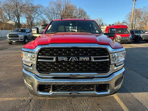 2024 RAM 2500 Tradesman Crew Cab 4x4 6'4' Box