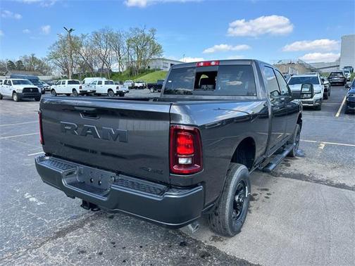 2025 RAM 2500 Tradesman Crew Cab 4x4 6'4' Box