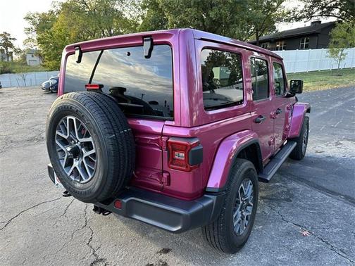 2024 Jeep Wrangler 4-Door Sahara 4x4