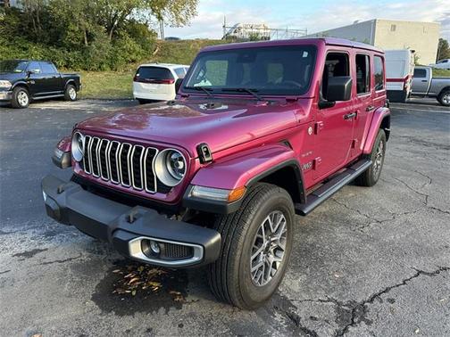 2024 Jeep Wrangler 4-Door Sahara 4x4