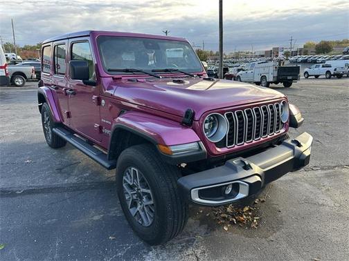 2024 Jeep Wrangler 4-Door Sahara 4x4