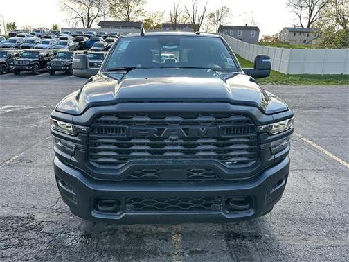 2025 RAM 3500 Tradesman Crew Cab 4x4 8' Box