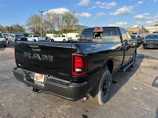 2025 RAM 3500 Tradesman Crew Cab 4x4 8' Box