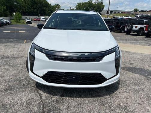 White 2027 Chrysler Pacifica Limited