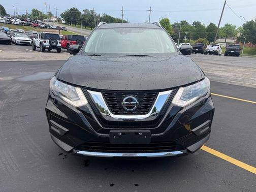 Magnetic Black Pearl 2019 Nissan Rogue SV