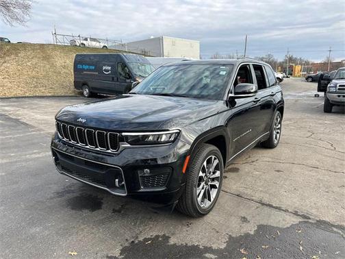 2023 Jeep Grand Cherokee Overland