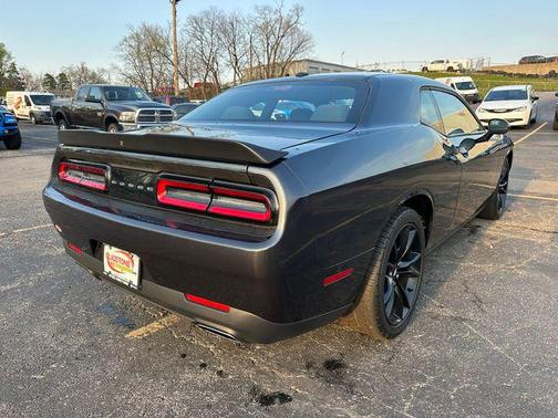 2018 Dodge Challenger SXT