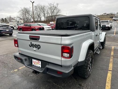 2023 Jeep Gladiator Sport S