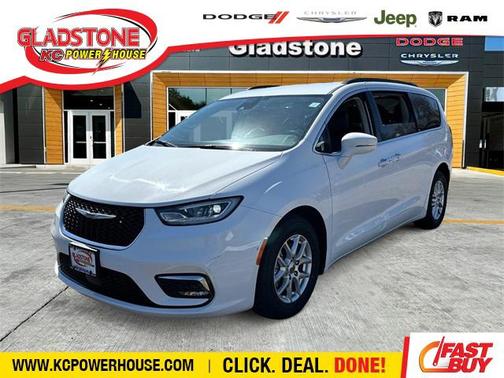 2022 Chrysler Pacifica Touring L