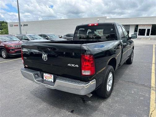 2024 RAM 1500 Classic SLT