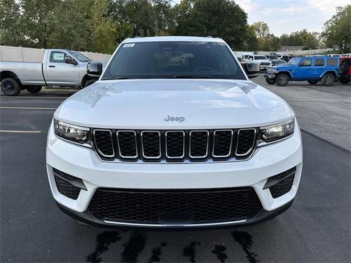 2025 Jeep Grand Cherokee Laredo