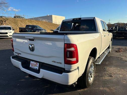 2024 RAM 2500 Laramie Crew Cab 4x4 6'4' Box