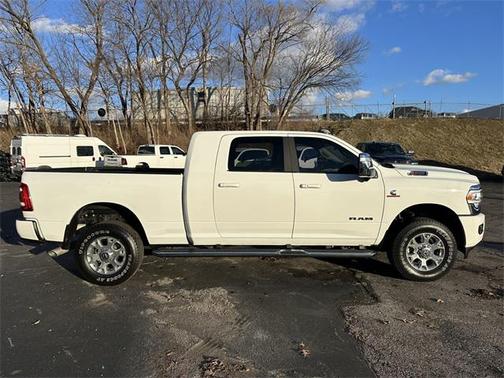 2024 RAM 2500 Laramie Crew Cab 4x4 6'4' Box