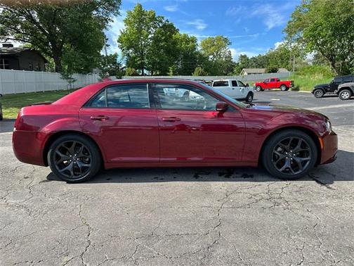 2021 Chrysler 300 S