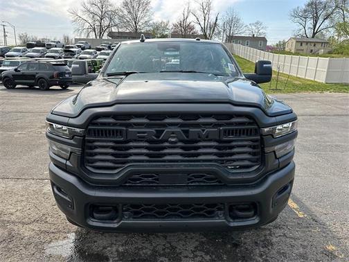 2025 RAM 3500 Tradesman Crew Cab 4x4 8' Box