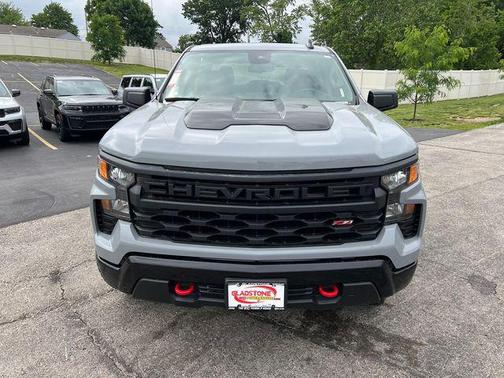 Slate Gray Metallic 2024 Chevrolet Silverado 1500 Custom Trail Boss