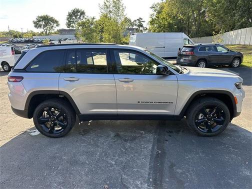 2025 Jeep Grand Cherokee Altitude