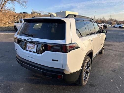 2026 Jeep Cherokee Overland