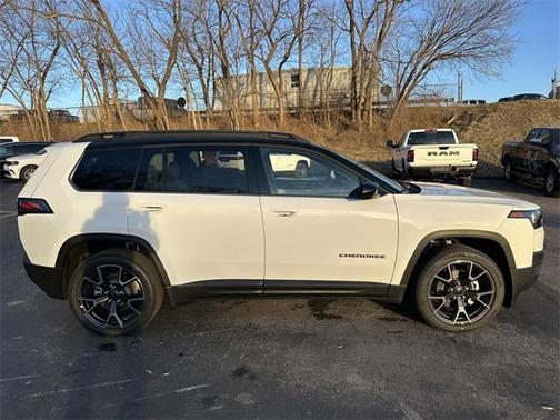 2026 Jeep Cherokee Overland