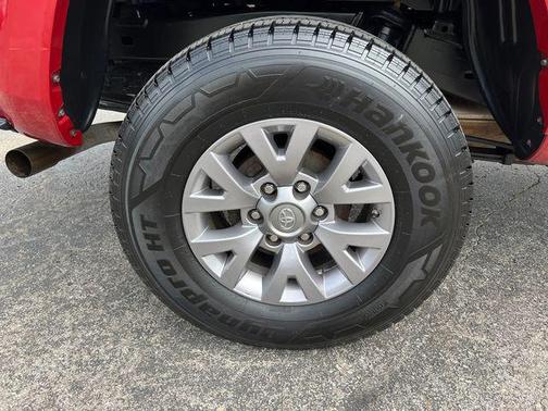 Barcelona Red Metallic 2019 Toyota Tacoma SR5