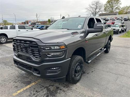2025 RAM 2500 Tradesman Crew Cab 4x4 6'4' Box