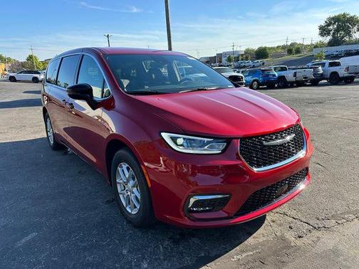 2026 Chrysler Pacifica L