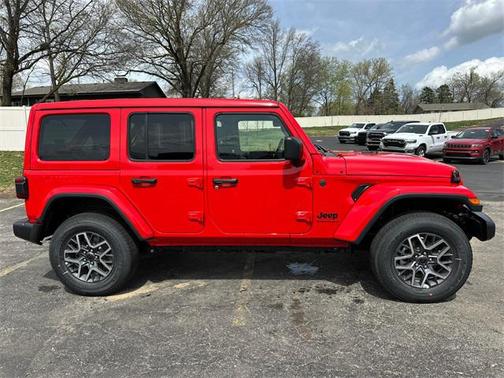 2025 Jeep Wrangler 4-Door Sahara 4x4