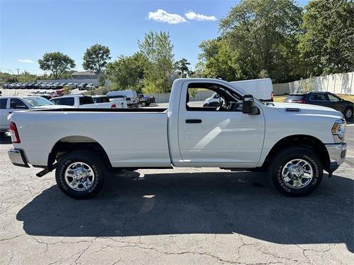 2024 RAM 2500 Tradesman Regular Cab 4x4 8' Box