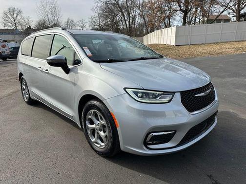 2023 Chrysler Pacifica Limited