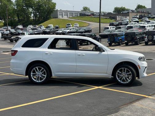 White Knuckle Clearcoat 2023 Dodge Durango GT AWD