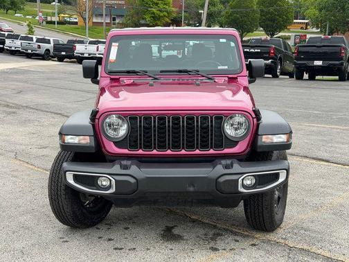 Tuscadero Pearlcoat 2024 Jeep Gladiator Sport