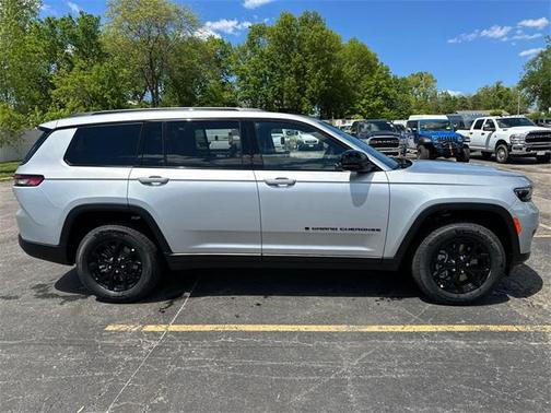 2025 Jeep Grand Cherokee L Altitude