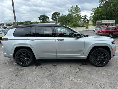 2025 Jeep Grand Cherokee L Summit