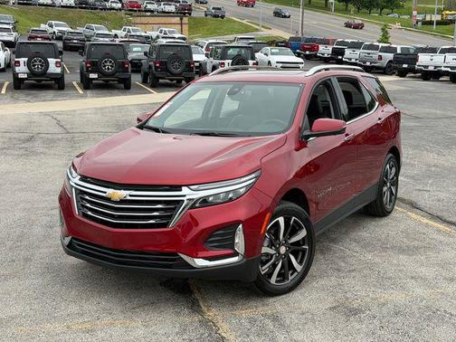 Radiant Red Tintcoat 2023 Chevrolet Equinox Premier w/1LZ