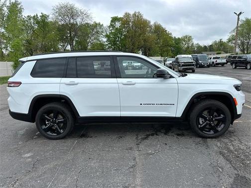 2025 Jeep Grand Cherokee L Altitude