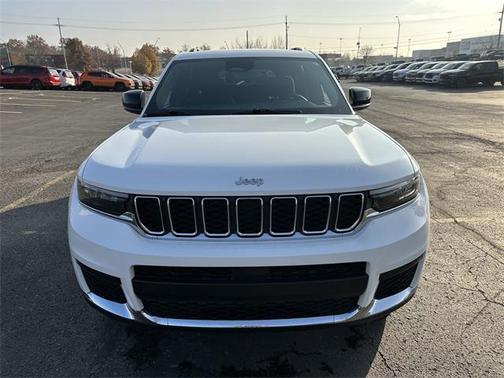 2024 Jeep Grand Cherokee L Laredo