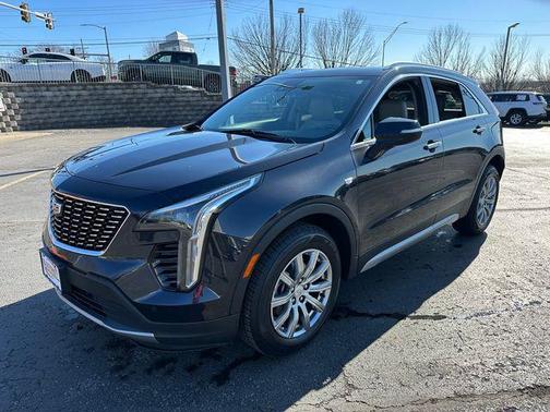 2023 Cadillac XT4 Premium Luxury