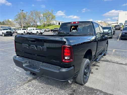 2025 RAM 2500 Tradesman Crew Cab 4x4 6'4' Box